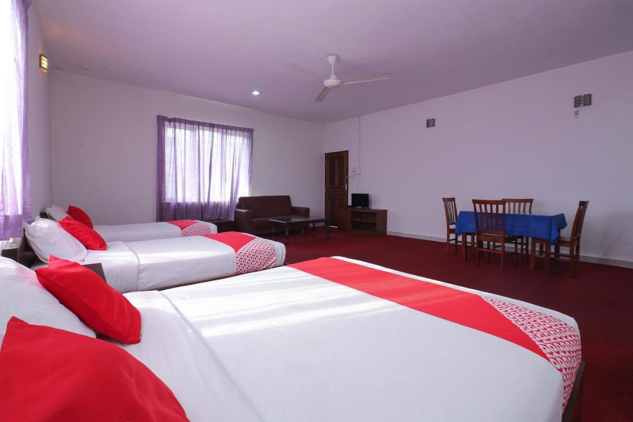 Oyo 8966 Dee Wana Resort 1 Pasir Puteh Exterior foto